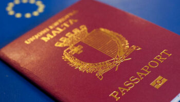 Quyền lợi hộ chiếu EU, tại sao nhà đầu tư thế giới đổ xô mua quốc tịch châu Âu?