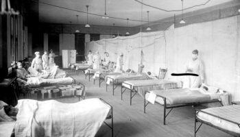 Cách châu Âu đối phó với đại dịch 100 năm trước, chúng ta học được gì từ lịch sử?