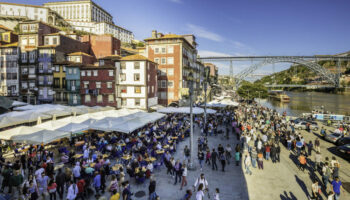 Những quốc gia nào trên thế giới đang mở cửa trở lại cho khách du lịch?