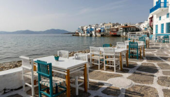 Chính phủ Hy Lạp cho phép mua bất động sản từ xa