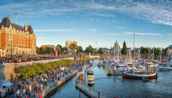 Canada – Quốc gia đáng sống nhất thế giới đứng đầu về tiếp nhận người nhập cư