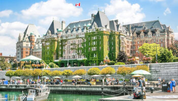 Định cư Canada 2021: Chuyên gia dự báo điều gì?