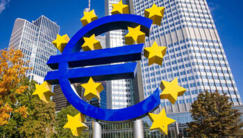Vắc xin Covid-19 – “Phép màu” giúp Eurozone giữ mức lạm phát ổn định