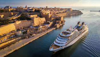 Quốc gia thành viên EU đầu tiên đạt miễn dịch cộng đồng