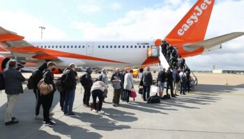 Bồ Đào Nha CHÍNH THỨC ngừng mọi biện pháp hạn chế nhập cảnh liên quan COVID-19